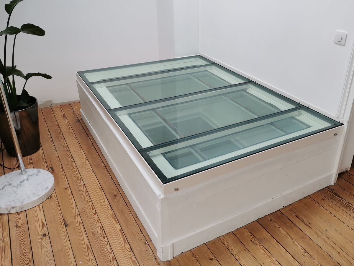 Glass roof on puit de lumiere